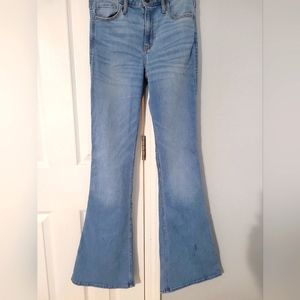 Hollister Light Wash Flares size 2/3